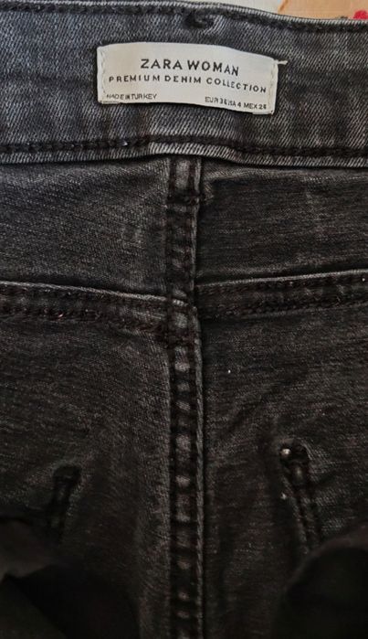 Vând blugi Zara de dama, marimea 36