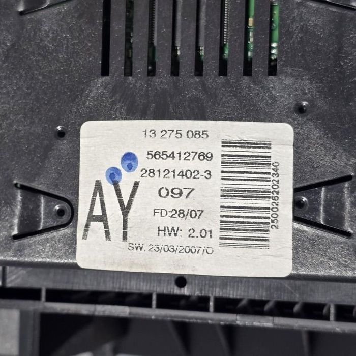 CD 30 MP3 cu display afisaj bord black piano Opel Astra H Twintop