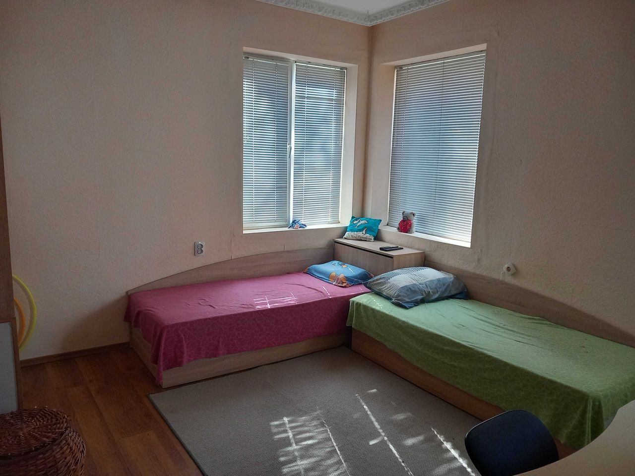 Дава се под наем Тристаен апартамент в Стамболийски - 90 кв.м за 408 € - Снимка #8