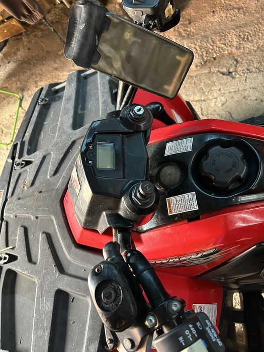 Vind Atv 4x4 Polaris Schimb cu auto