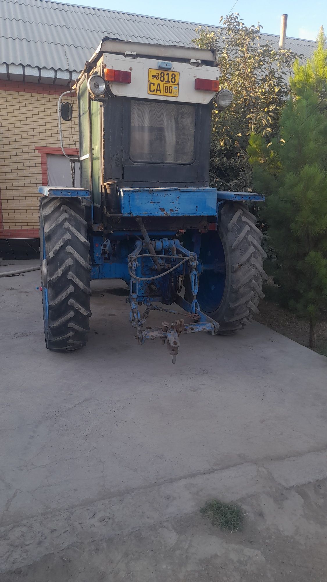 Traktor 28 holati zo‘r..Ishlaydigan holatda