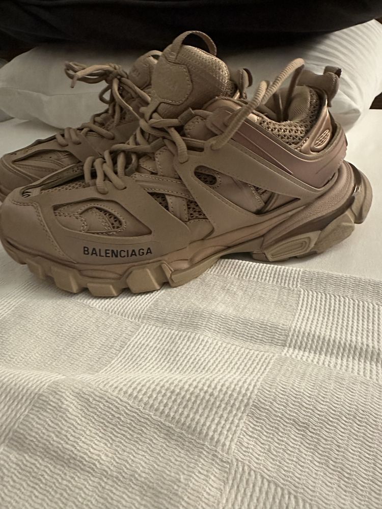 Balenciaga/track