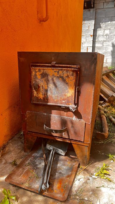 Железный печь для твердого топлива