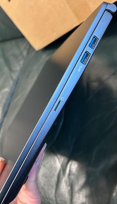 Laptop slim nou MSI 15.6 inch, i3-1115G4,16GB RAM,512GB SSD la cutie