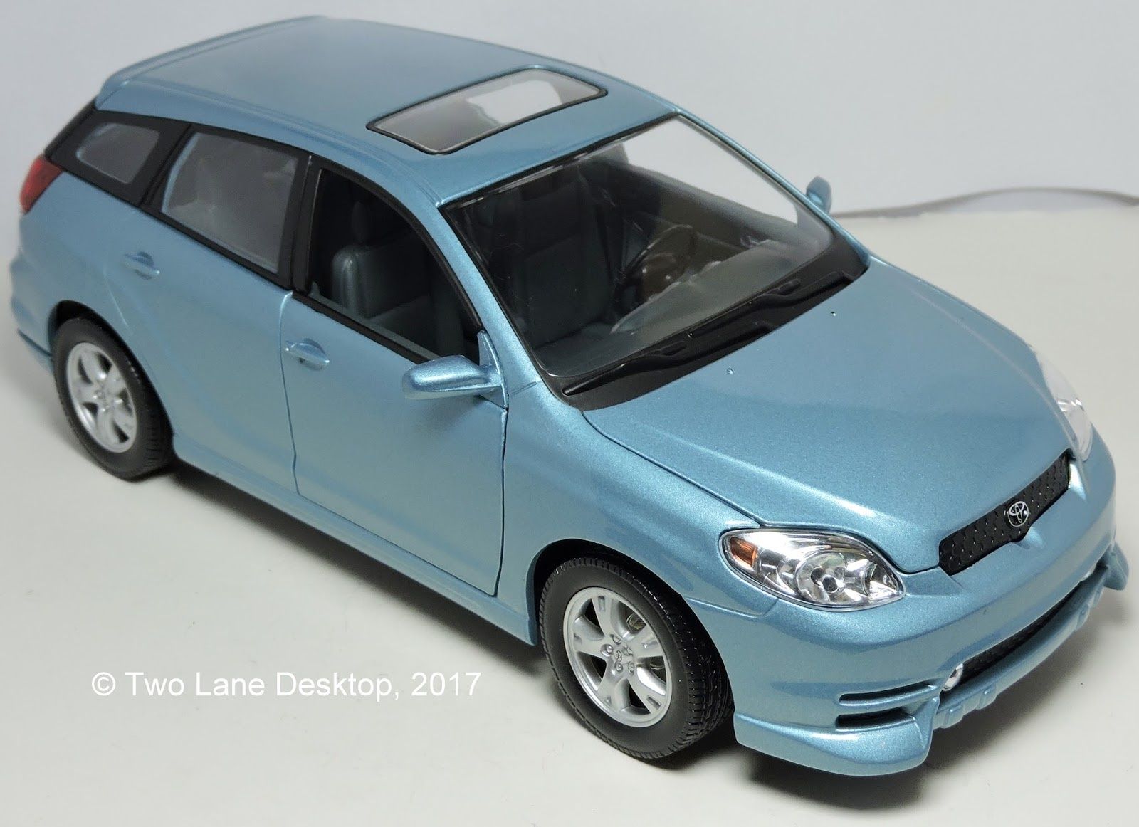 Macheta 1.18 Toyota Matrix Road Signature