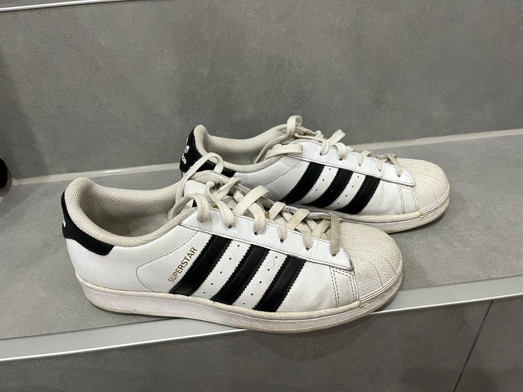 Adidas Superstar