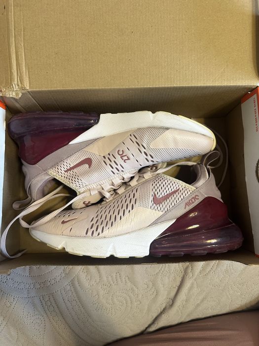 Маратонки Nike Air Max 270