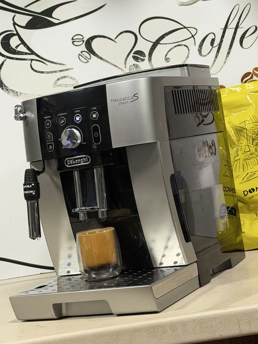 Кафемашина кафе автомат delonghi magnifica s smart с гаранция