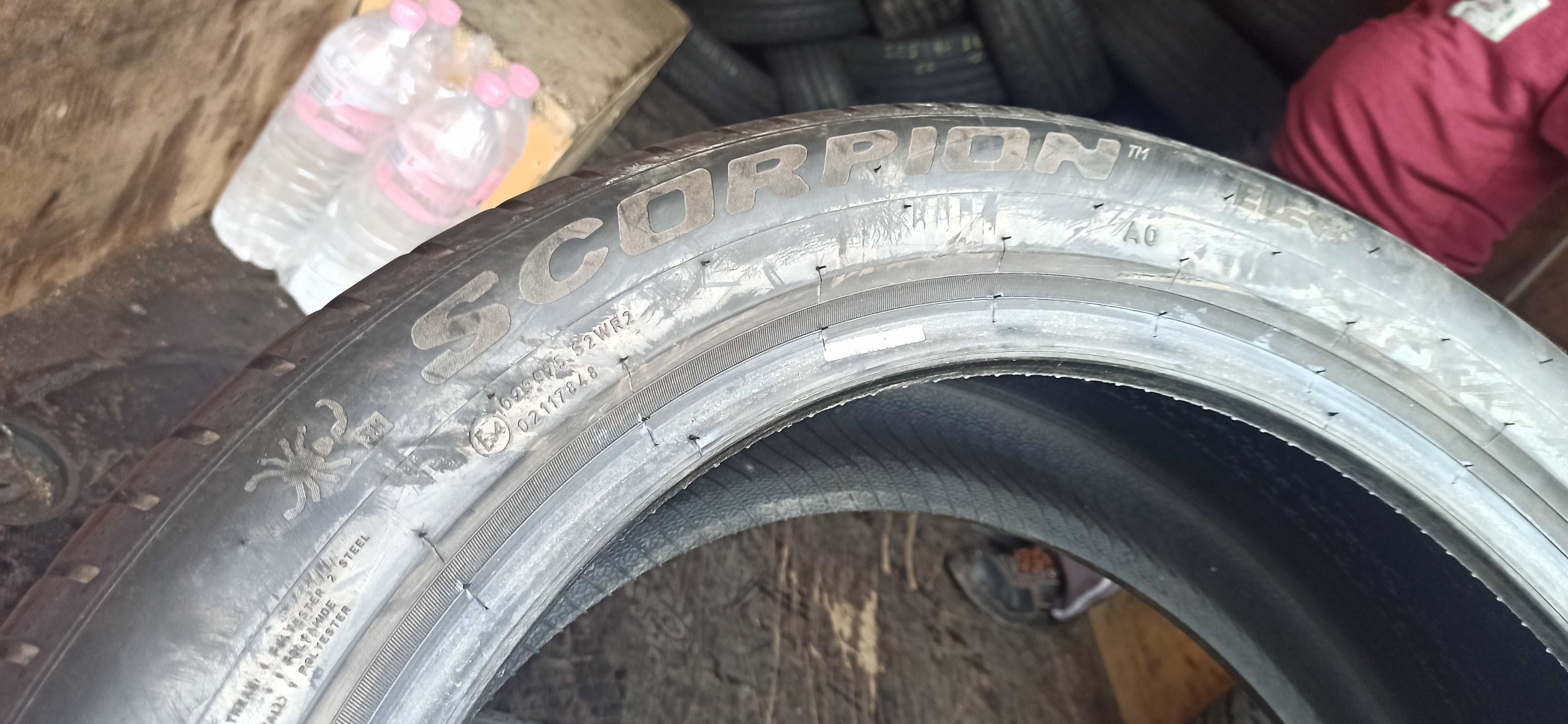 2бр.летни гуми 235/50/20 Pirelli