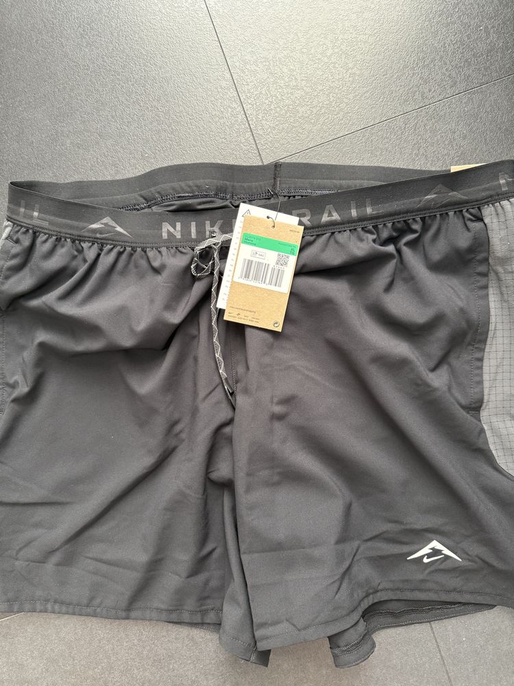 Nike trail running short XL