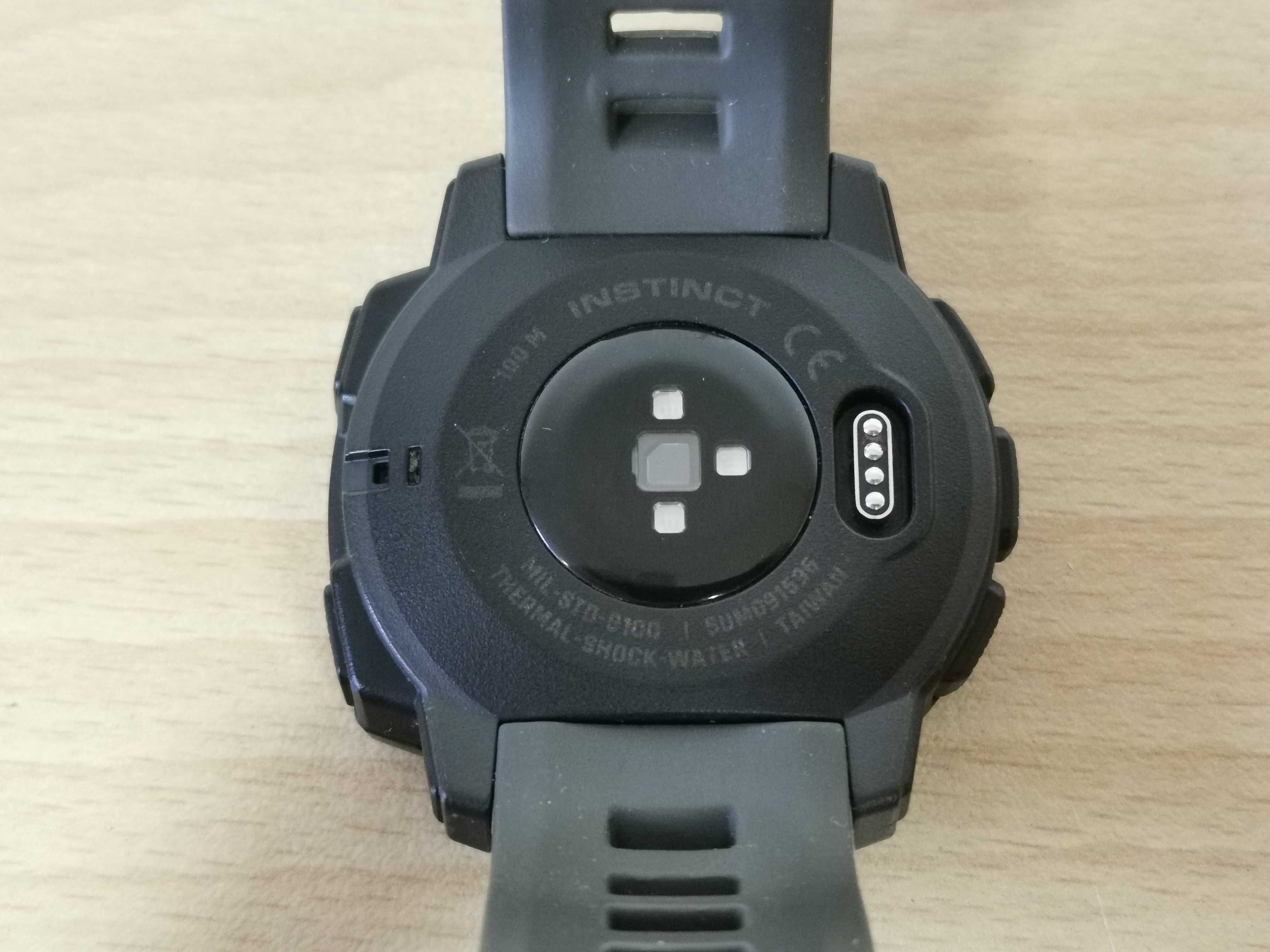 Garmin Instinct Graphite smartwatch