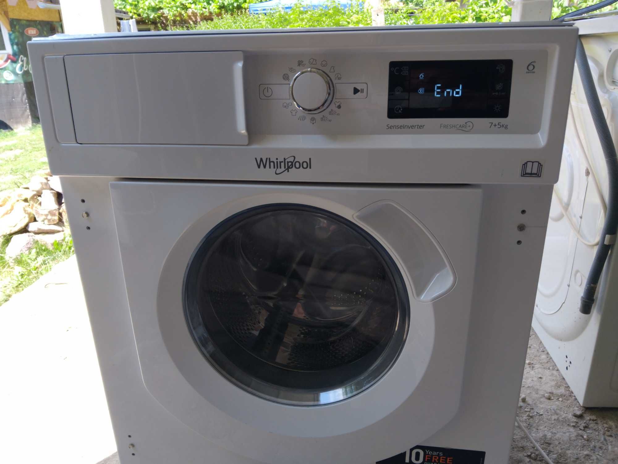 Пералня със сушилня за вграждане Whirlpool