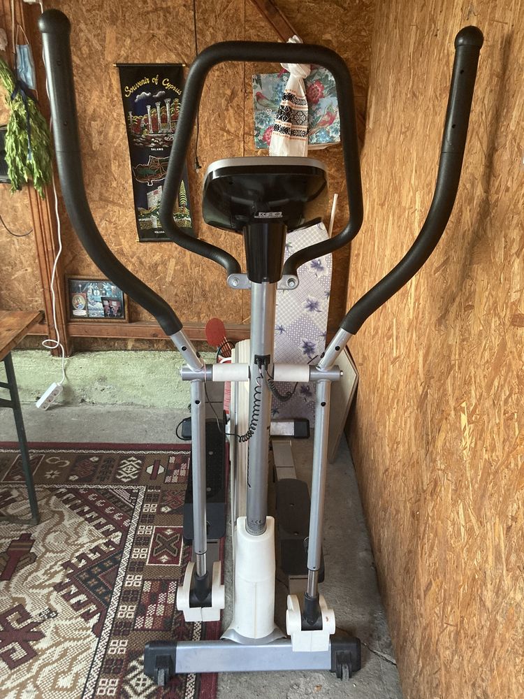 Vând bicicleta electrică