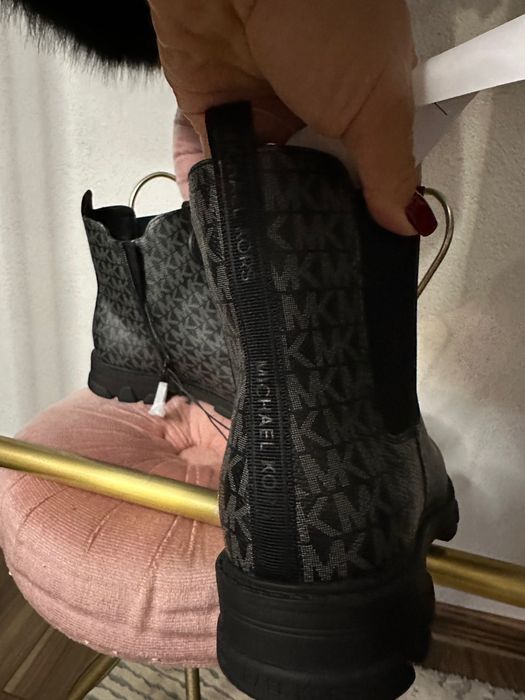 Боти Michael Kors