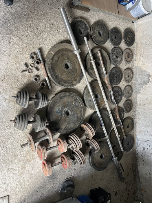 Регулируема лежанка и фитнес тежести