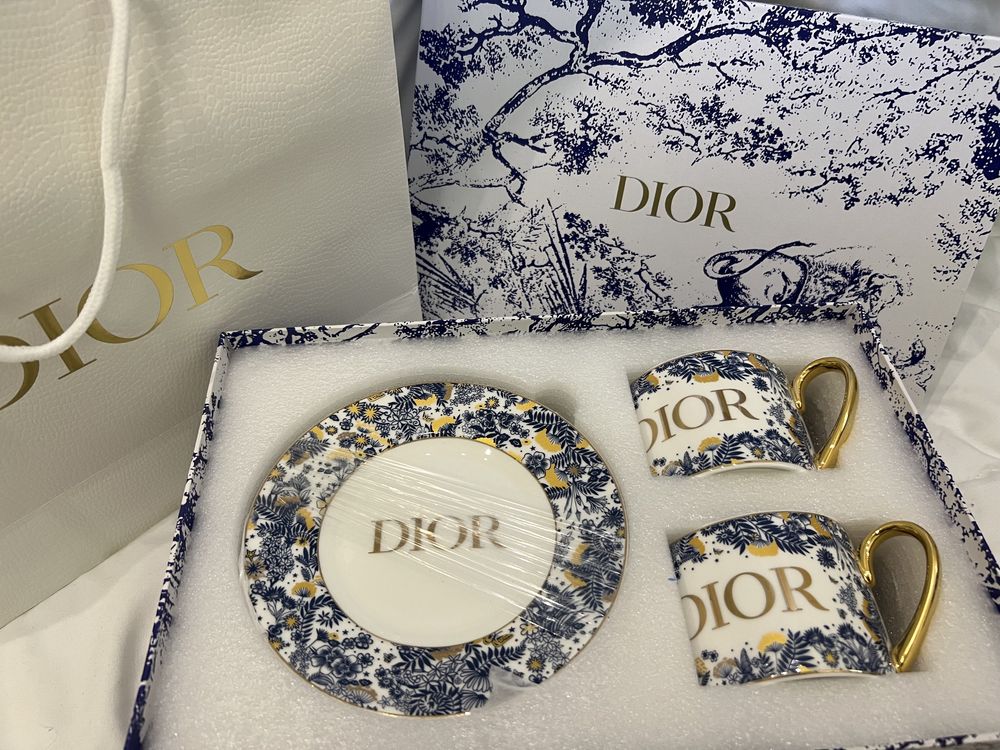 Посуда Dior из фарфора