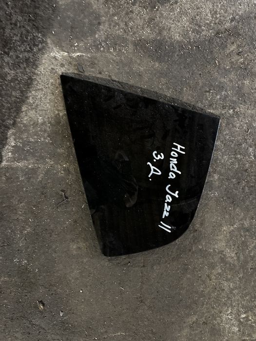 Задно дясно стъкло Honda Jazz 2008г-2015г