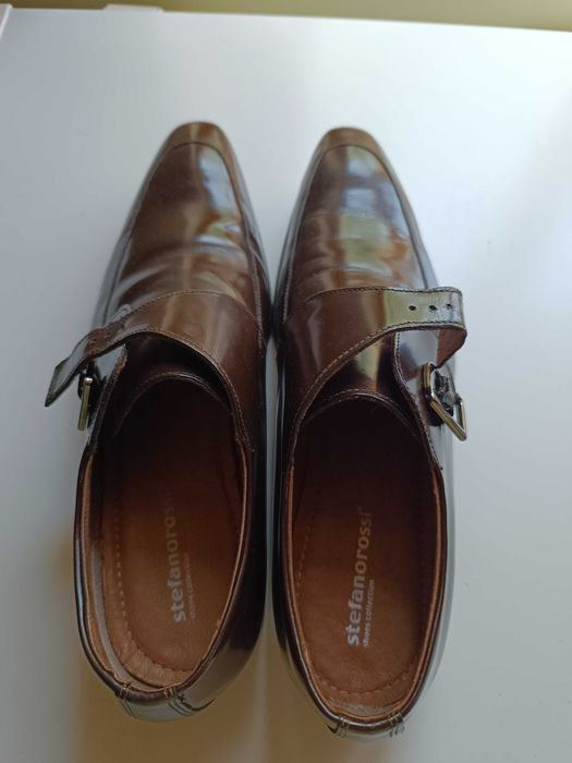 Preț de weekend: Vând pantofi piele naturală 41