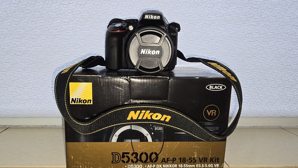 Продам зеркальный фотоаппарат Nikon D5300, в идеальном состоянии.