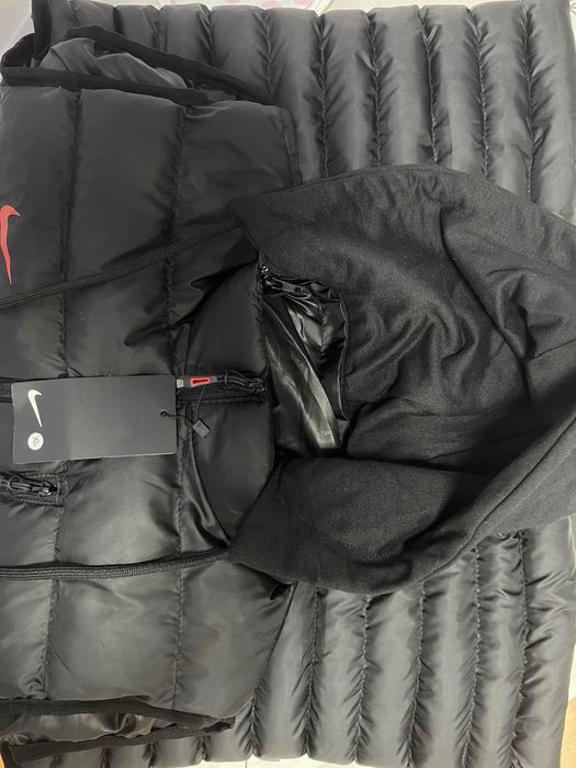 НОВ Мъжки елек / грейка с качулка Nike, черен