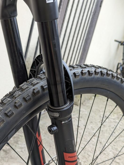 Bicicleta electrica BH carbon 29 ebike