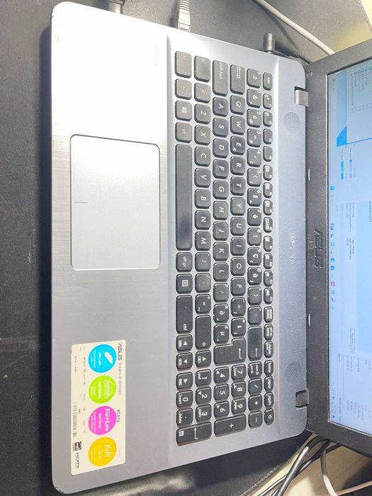 Laptop ASUS K541U i5-7200U 8GB RAM 256GB SSD Win 11 Intel HD Graphics