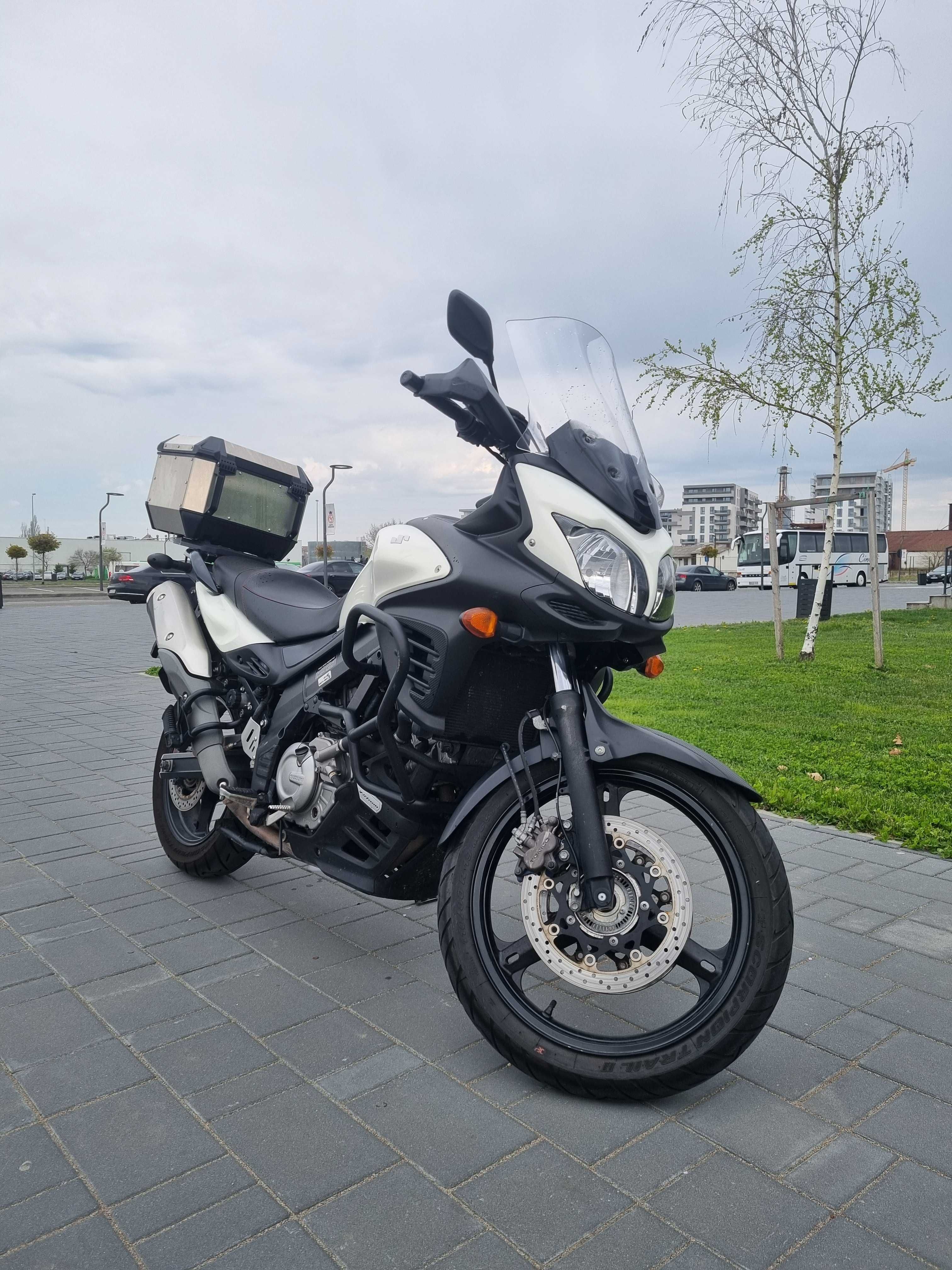 Suzuki V-Strom DL650