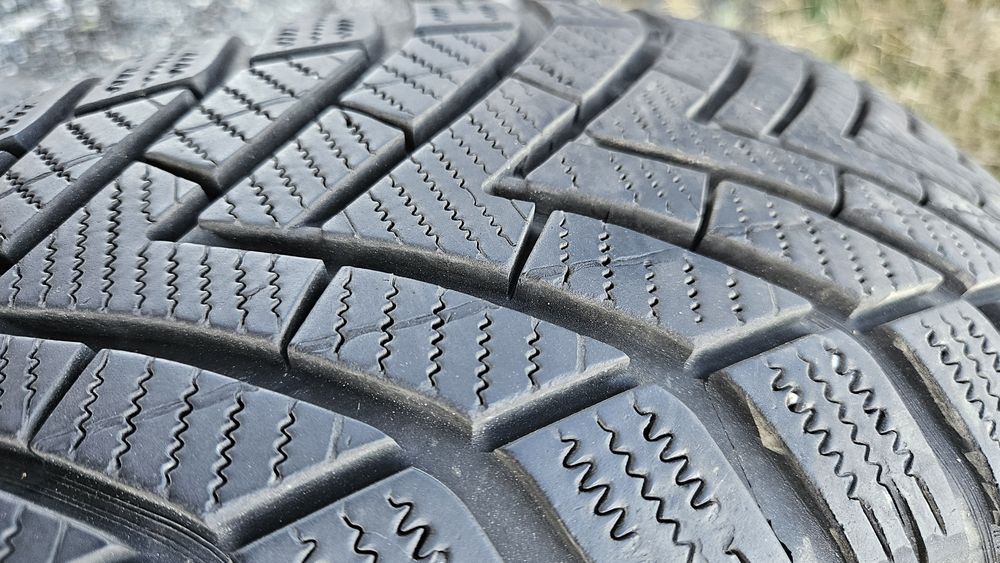 2бр гуми 195 65 15 дот 23 вредещайн