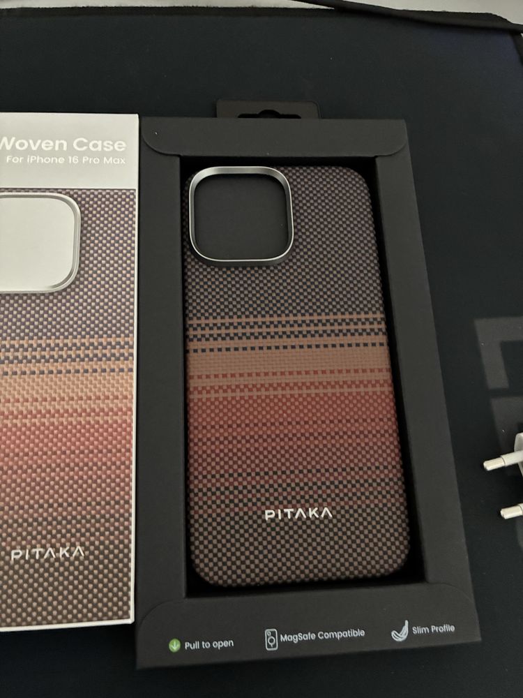 Husa Pitaka iPhone 16 Pro Max magsafe
