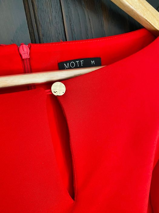 Rochie roșie deosebita, M