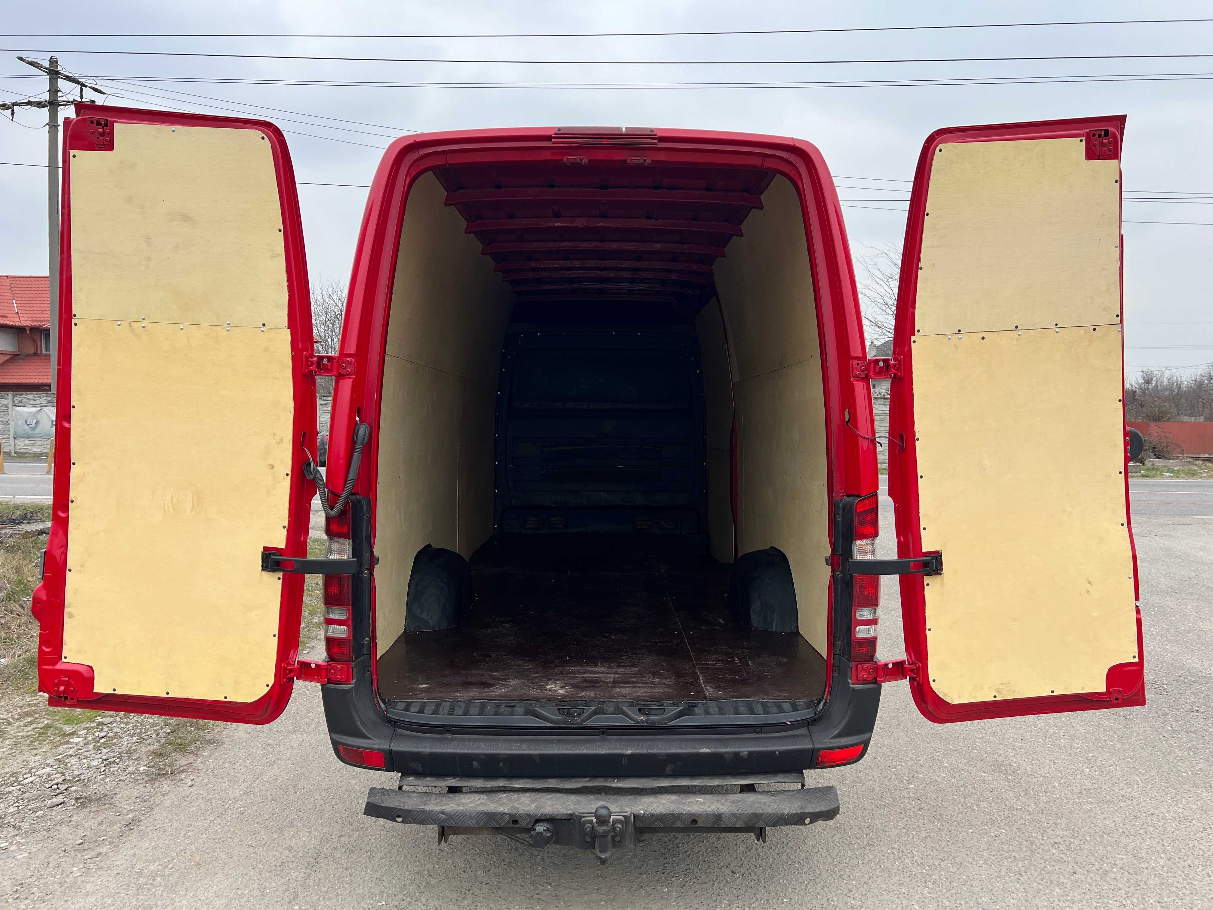 INCHIRIEZ duba RENT A Van MERCEDES Sprinter LUNG 3,5 t Fara Sofer
