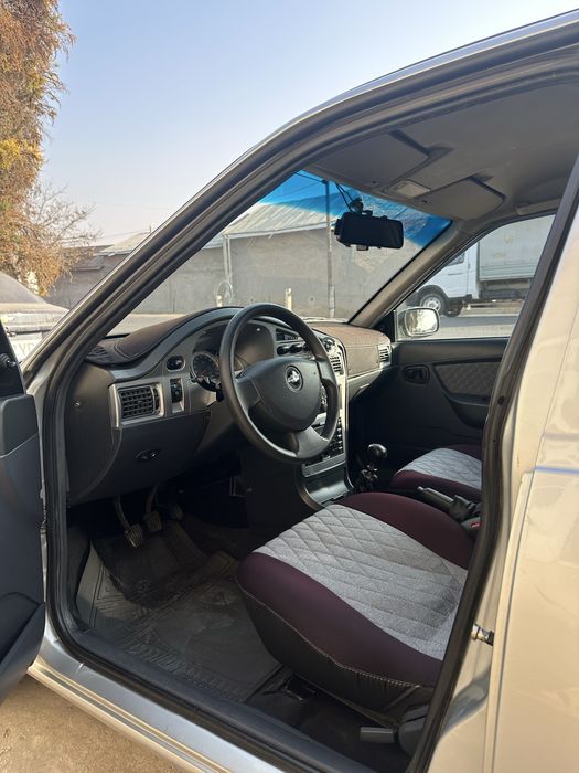 Neksa 2 1.6 sotiladi