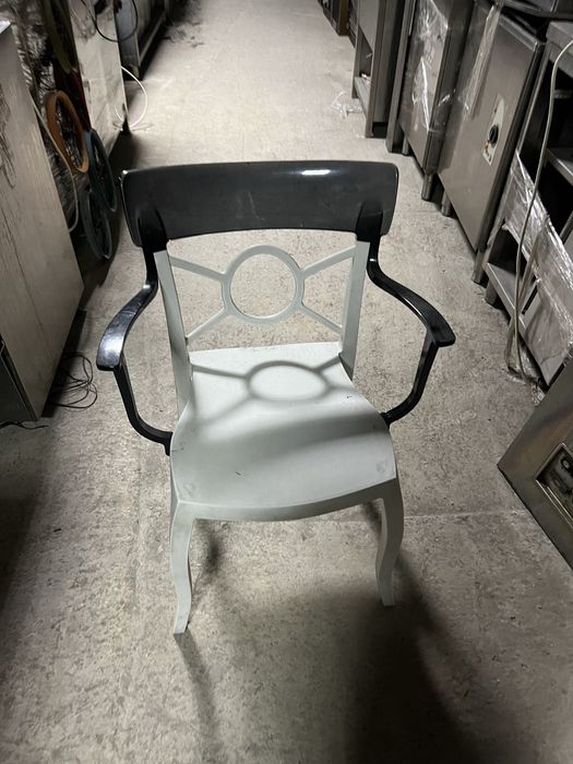 Стол Opera за ресторант и градина