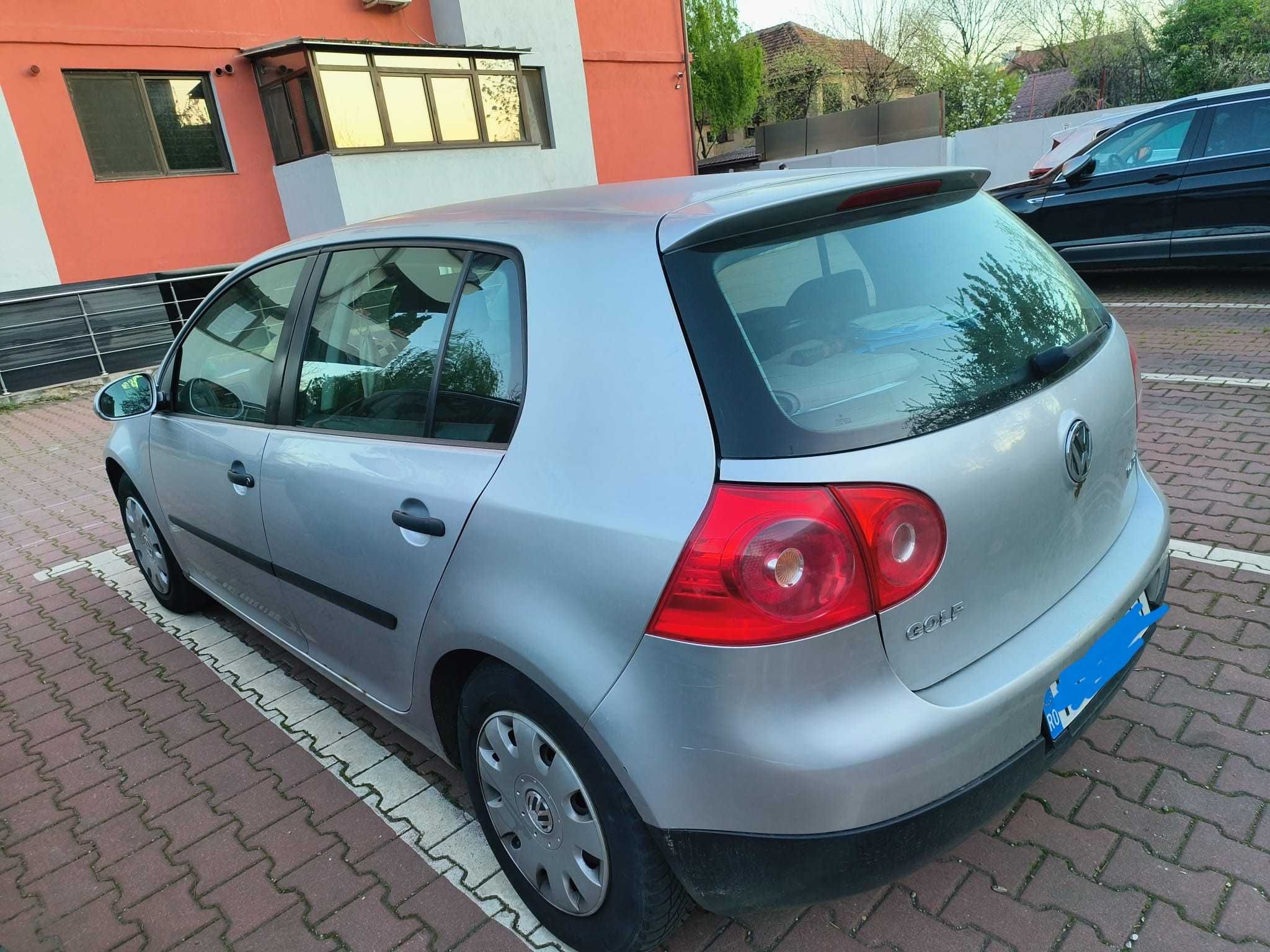 Volkswagen Golf v de vanzare