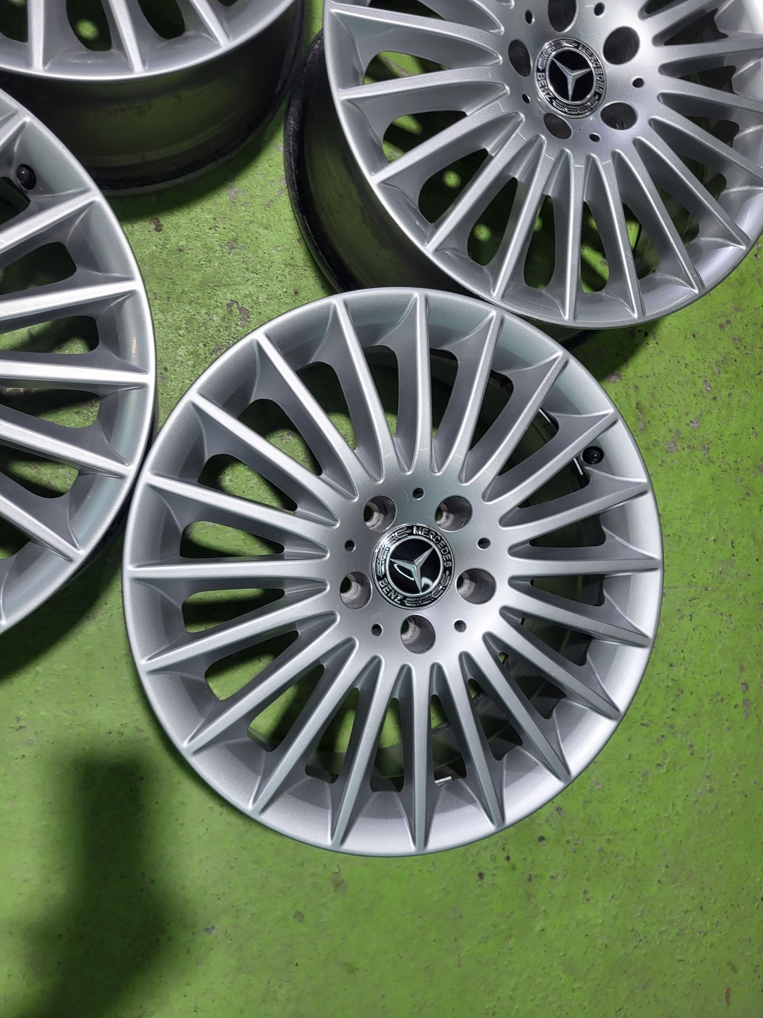 17 5x112 Mercedes E Class W212 C Class W204 лети джанти 5х112 Мерцедес