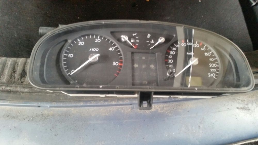 ceasuri bord renault laguna 2,motor 1,9 dci,an2005