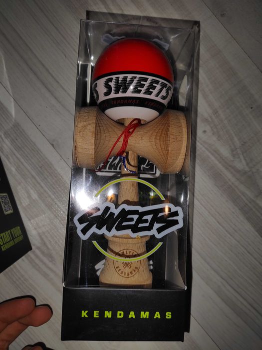 Sweets Kendama Starter Roșu Red