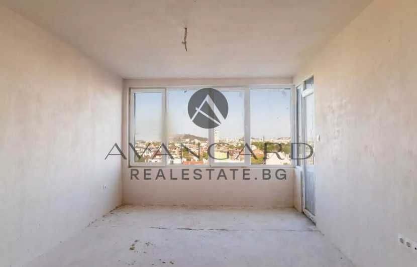 Продава се Двустаен апартамент в Пловдив, Център - 91 кв.м за 1451 €/кв.м - Снимка #1