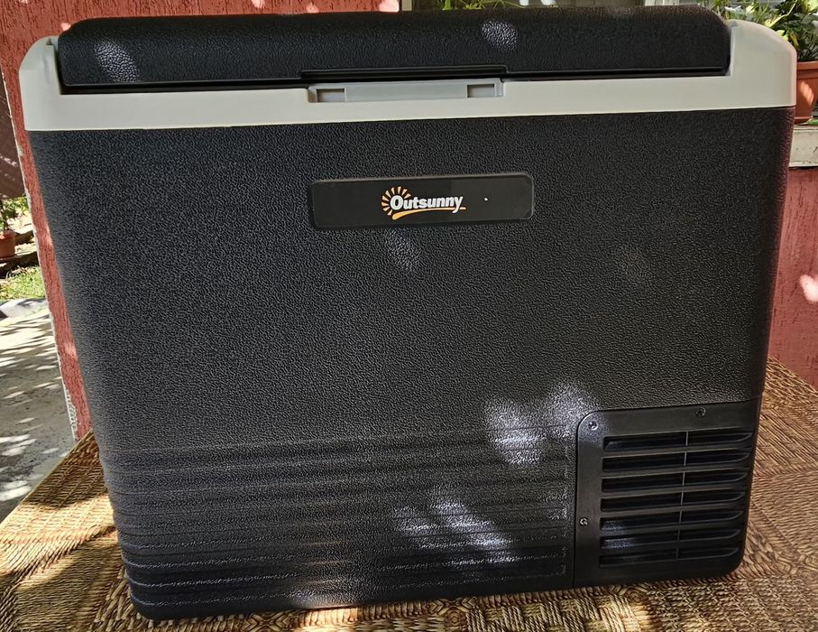 Хладилник за кола Outsunny 50L за къмпинг