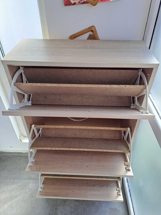 Pantofar 3 sertare, culoare stejar, stare buna