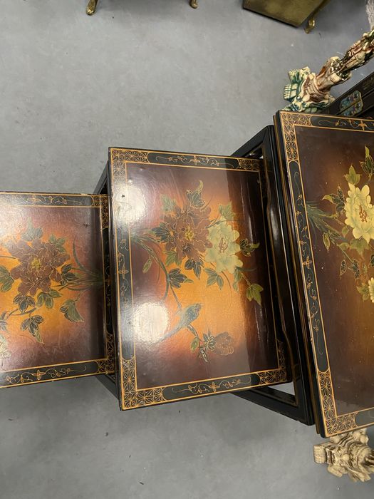 Троен сет японски маси изрисувани ръчно