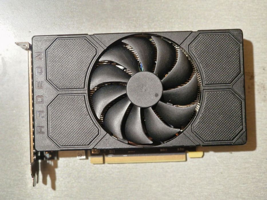 Placa video AMD Radeon rx5500