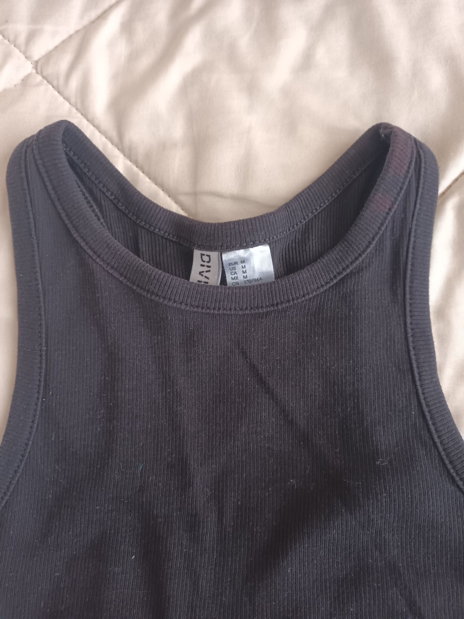 Комплект от 4 топа H&M, М размер, Спиди/лично предаване