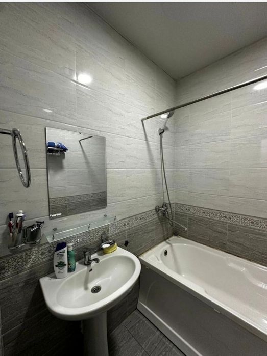 Yashnabod Olmos mahalada 3 xonali kvartira