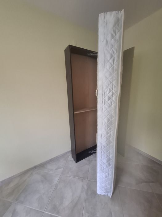 Легло с поядигащ механизъм + подарък матрак