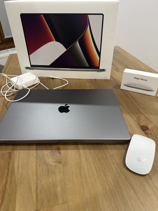 Macbook Pro 16” stare impecabila