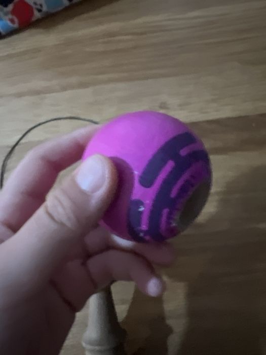 Kendama sweets radar pink cu semnatura lui Andu