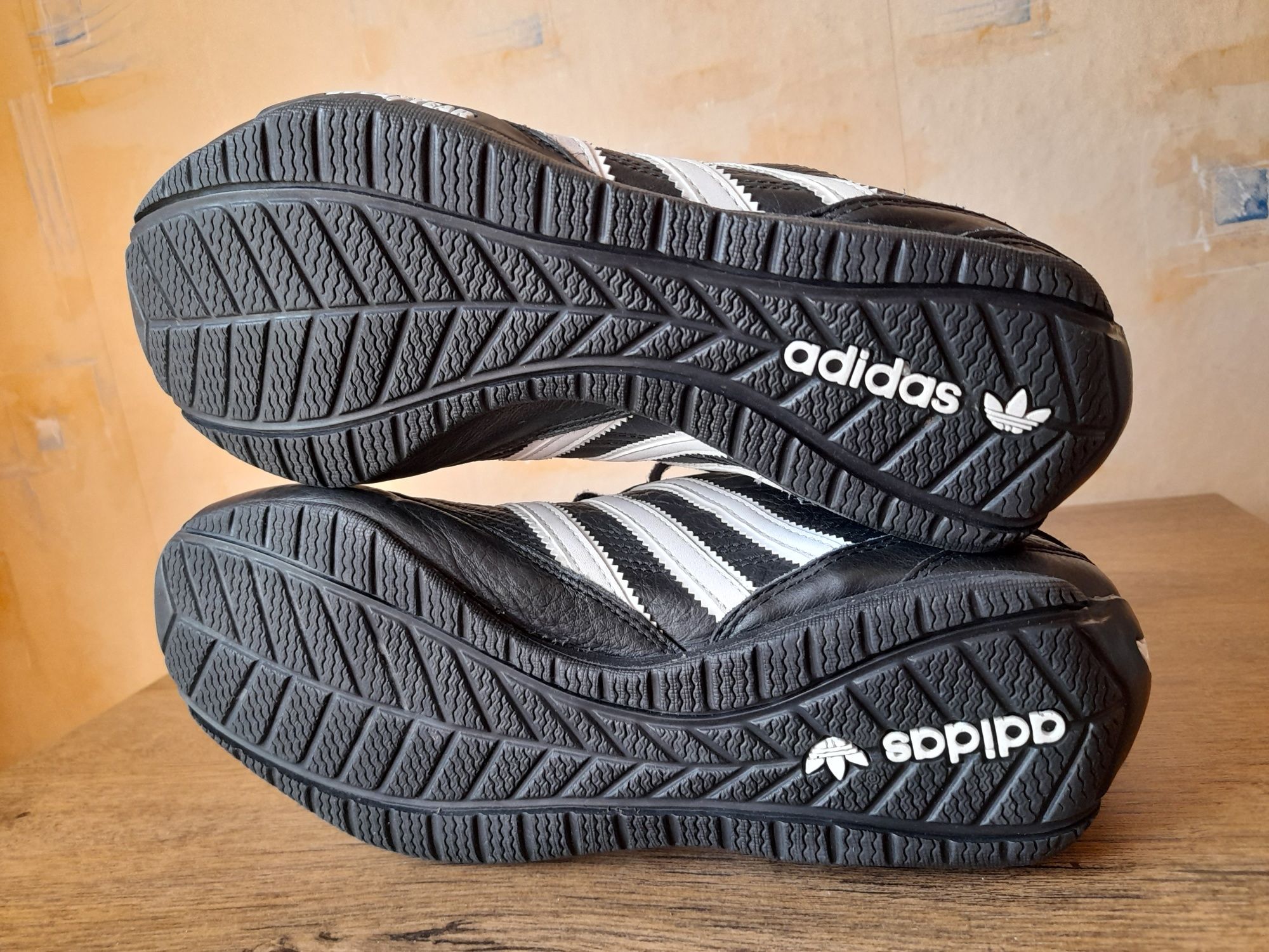 Adidas Goodyear маратонки 37- 38 номер