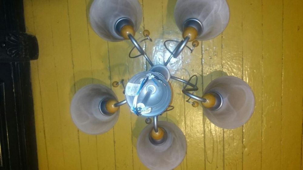 5 осветителни тела като нов