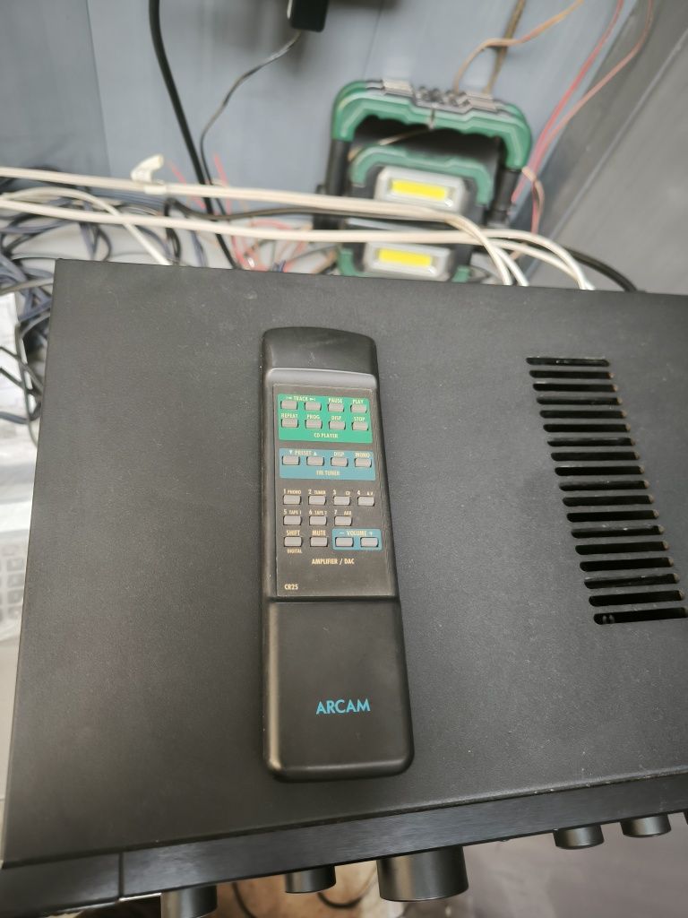 Усилвател Arcam Delta 290